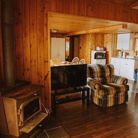 Lang Lake Resort Espanola Dış mekan fotoğraf