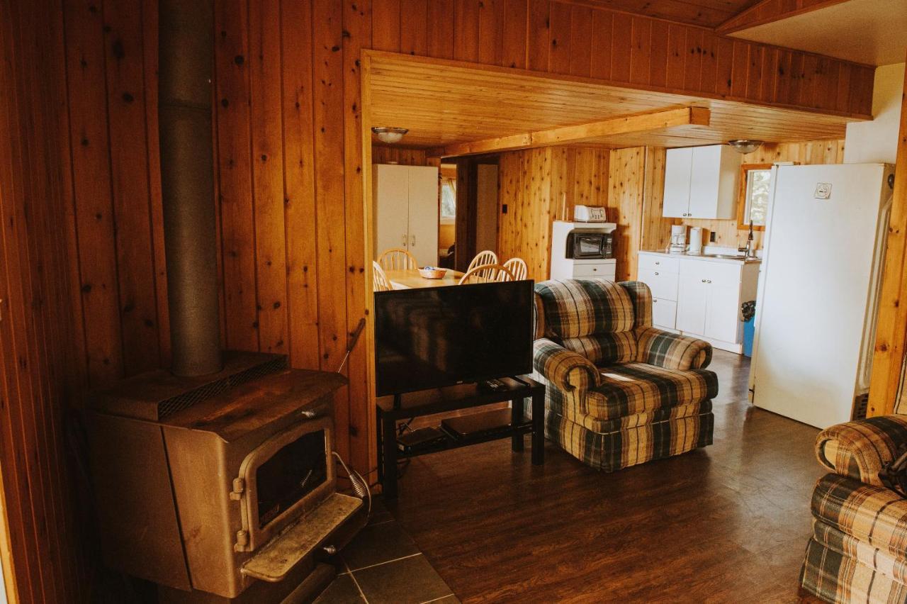 Lang Lake Resort Espanola Dış mekan fotoğraf