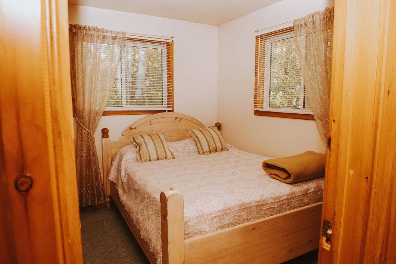 Lang Lake Resort Espanola Dış mekan fotoğraf