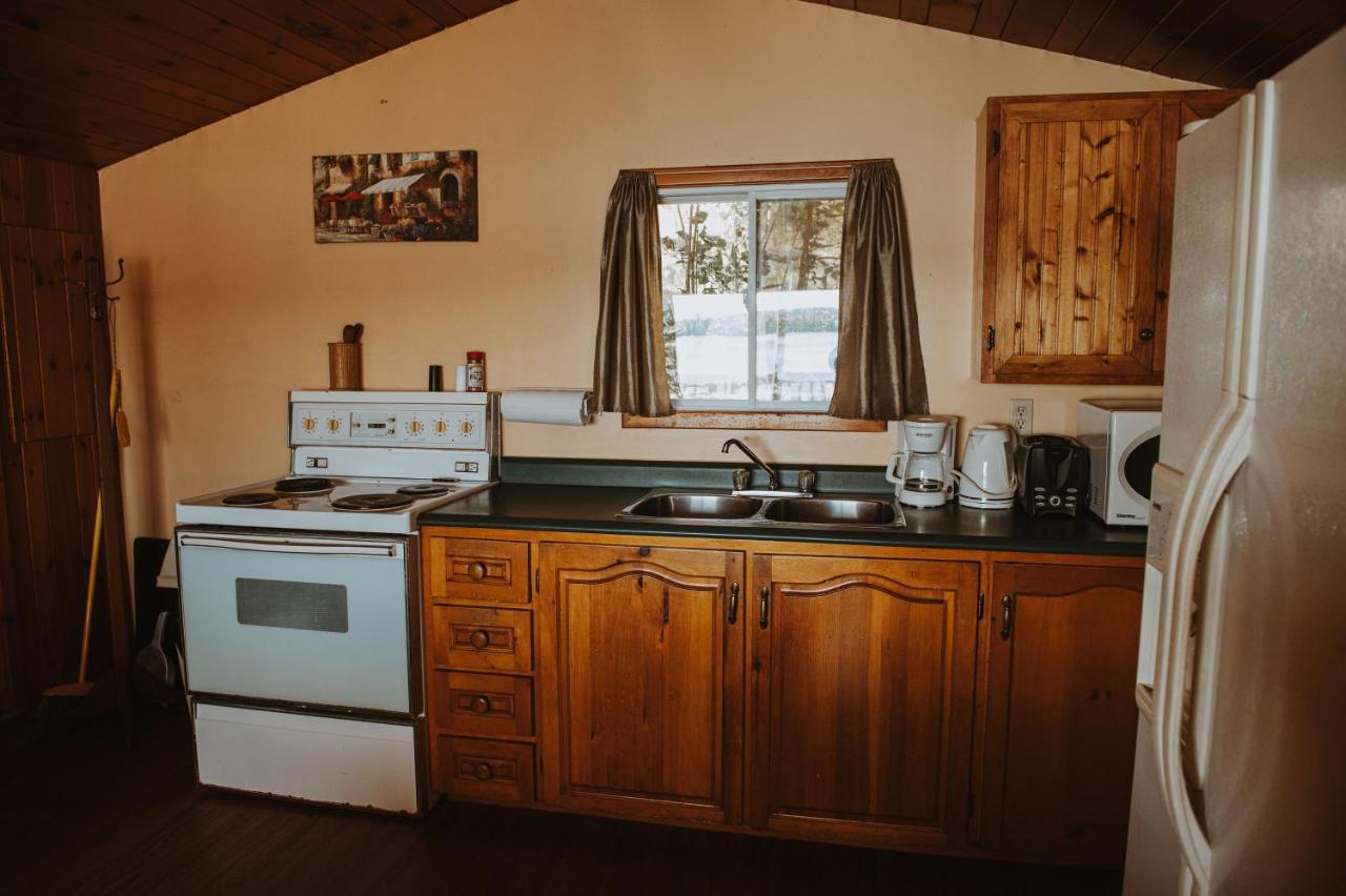 Lang Lake Resort Espanola Dış mekan fotoğraf