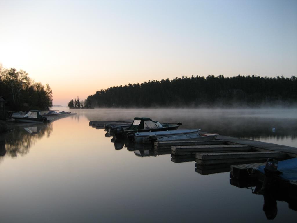 Lang Lake Resort Espanola Dış mekan fotoğraf